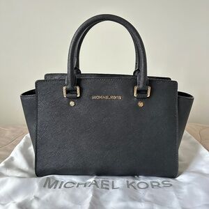 Michael Kors Selma Purse